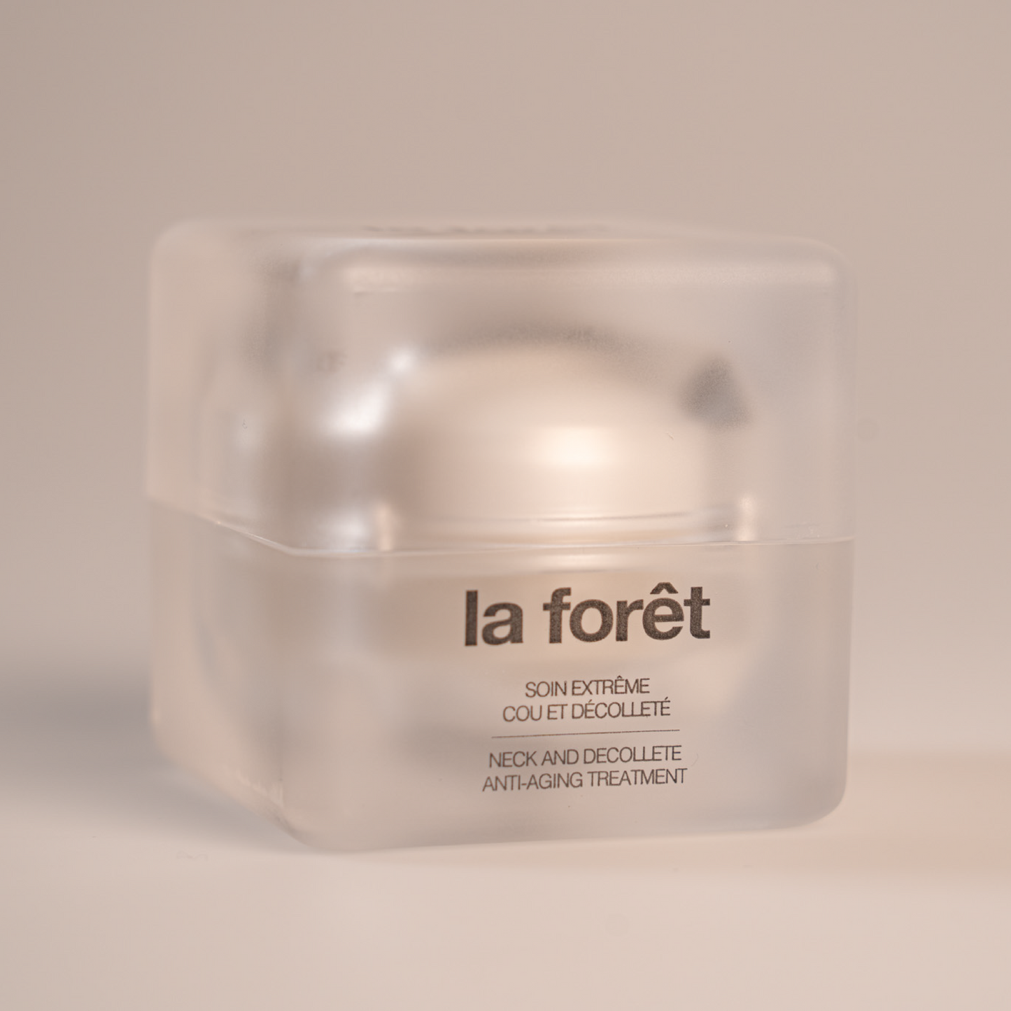 La Forêt Crema de Cuello y Escote Antiedad 50 GR